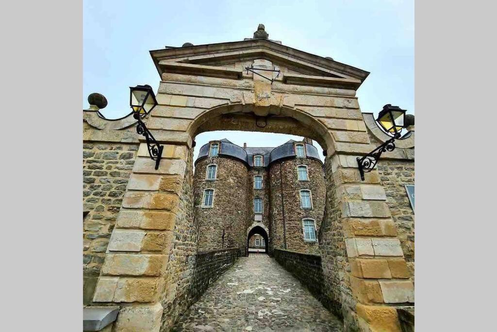 La Mansarde - Au Coeur De La Vieille Ville Boulogne-sur-Mer Eksteriør bilde